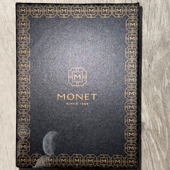 Monet Gold and Red Keychain Pendant - Picture 2 of 3